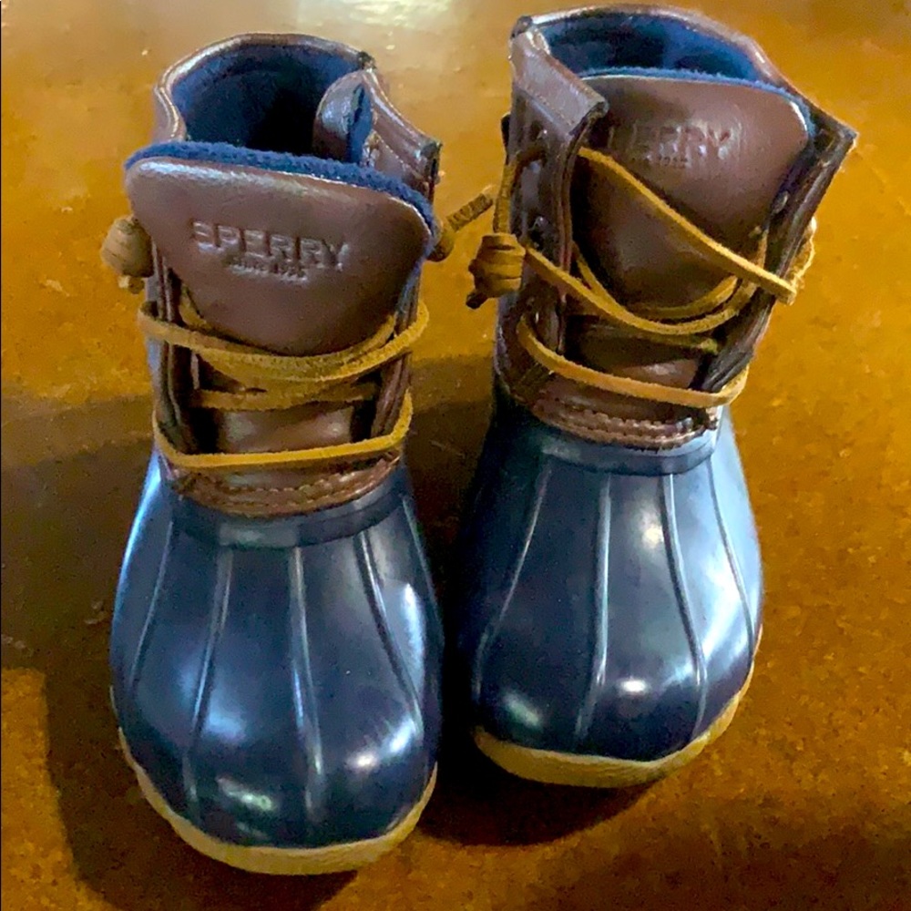 Sperry’s navy and brown size 10 kids